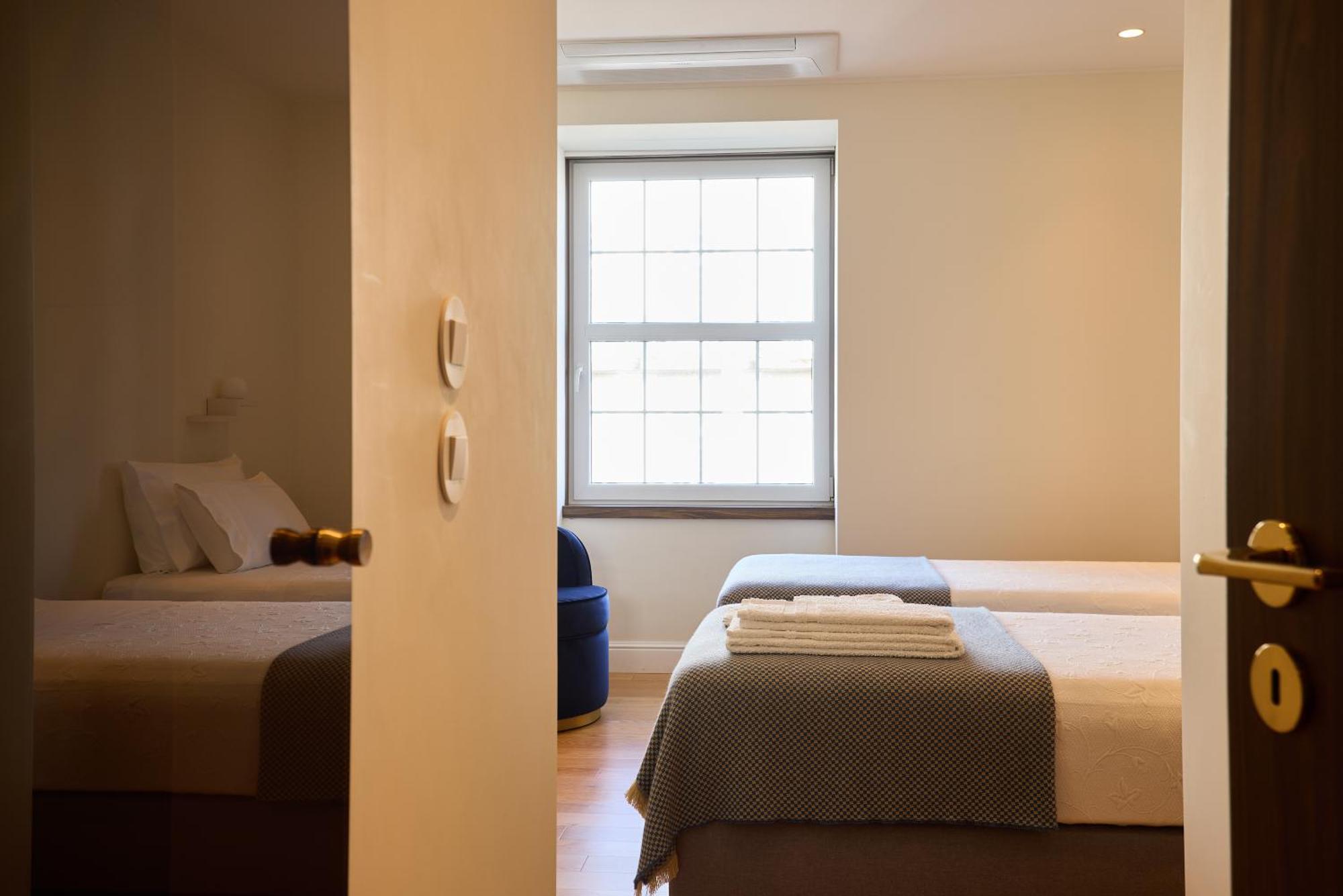 Flh Porto Clerigos Luxury Apartments الغرفة الصورة