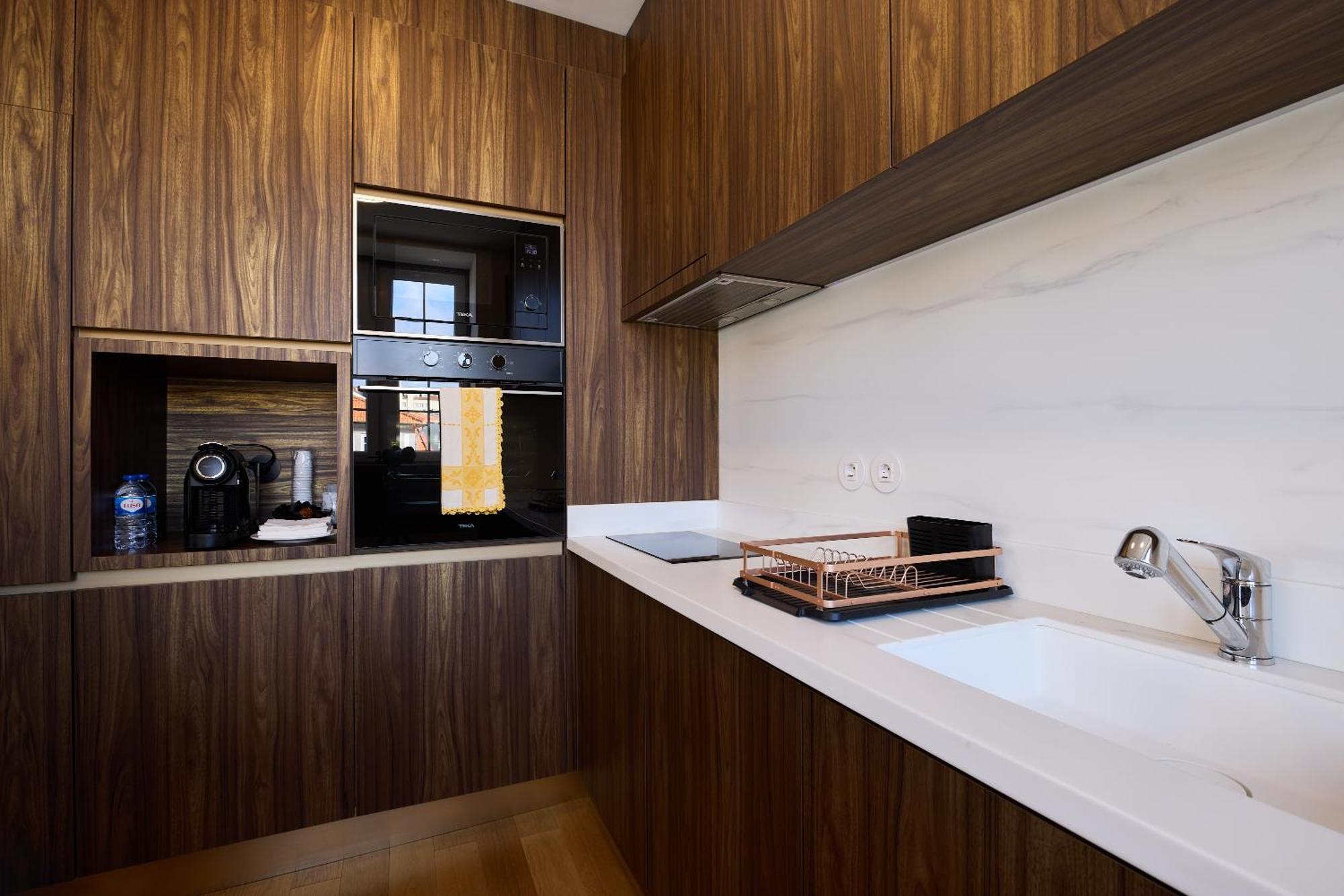 Flh Porto Clerigos Luxury Apartments الغرفة الصورة