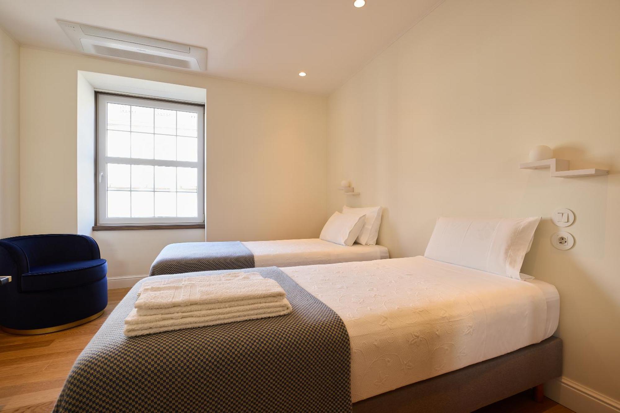 Flh Porto Clerigos Luxury Apartments الغرفة الصورة