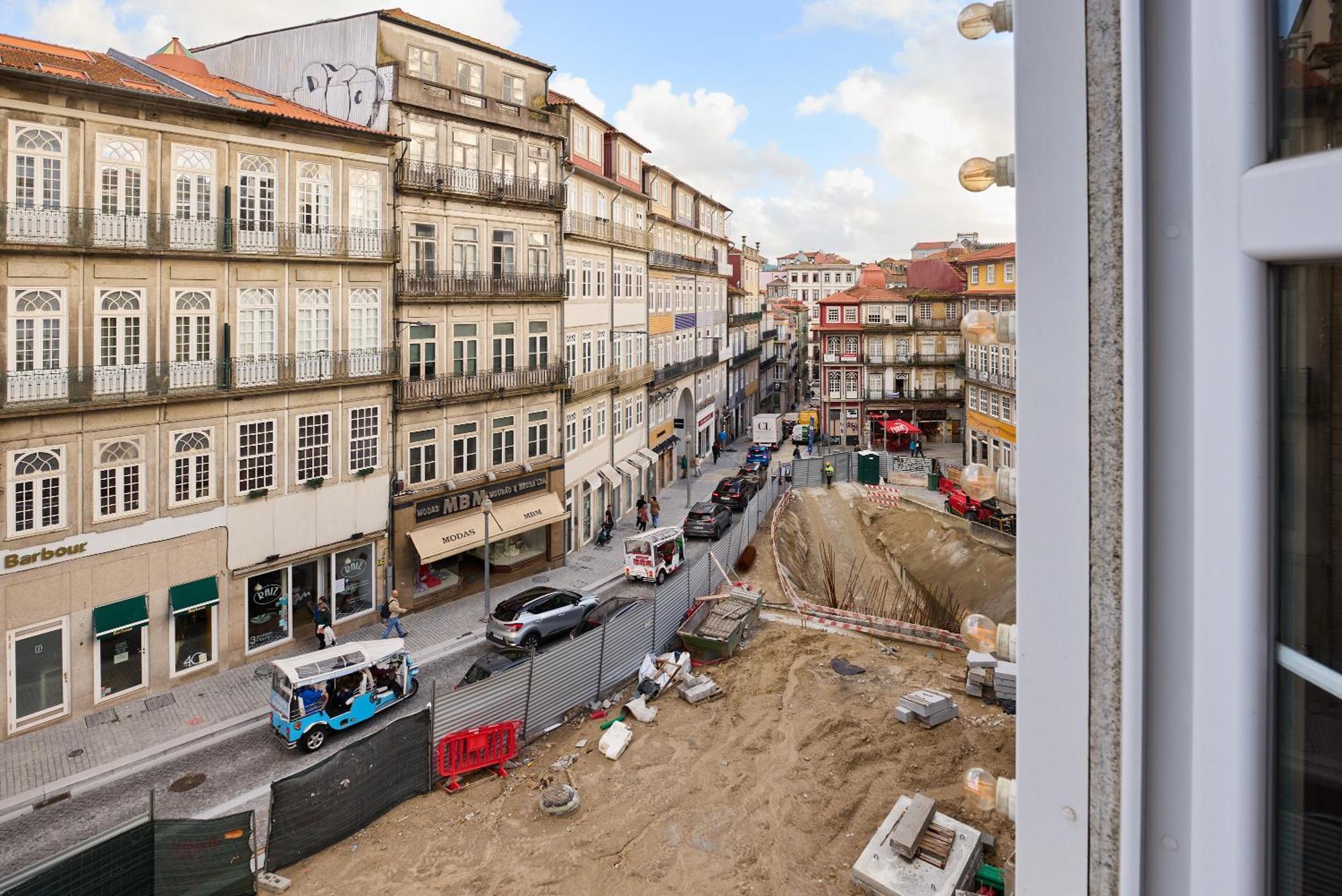 Flh Porto Clerigos Luxury Apartments الغرفة الصورة